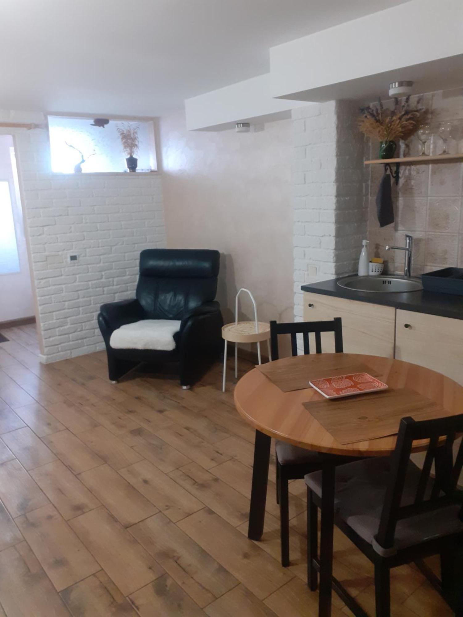 Old Town Apartment With A Separate Entrance คอนัส ภายนอก รูปภาพ